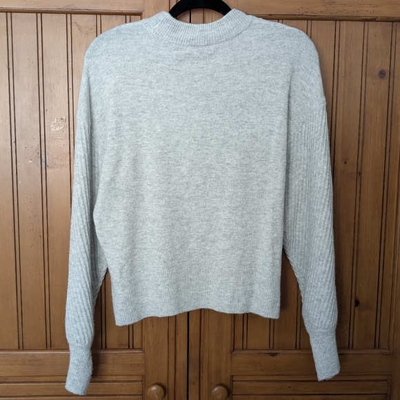 NWT Hooked Up grey melange V-neck cut out women's sweater - Picture 3 of 4